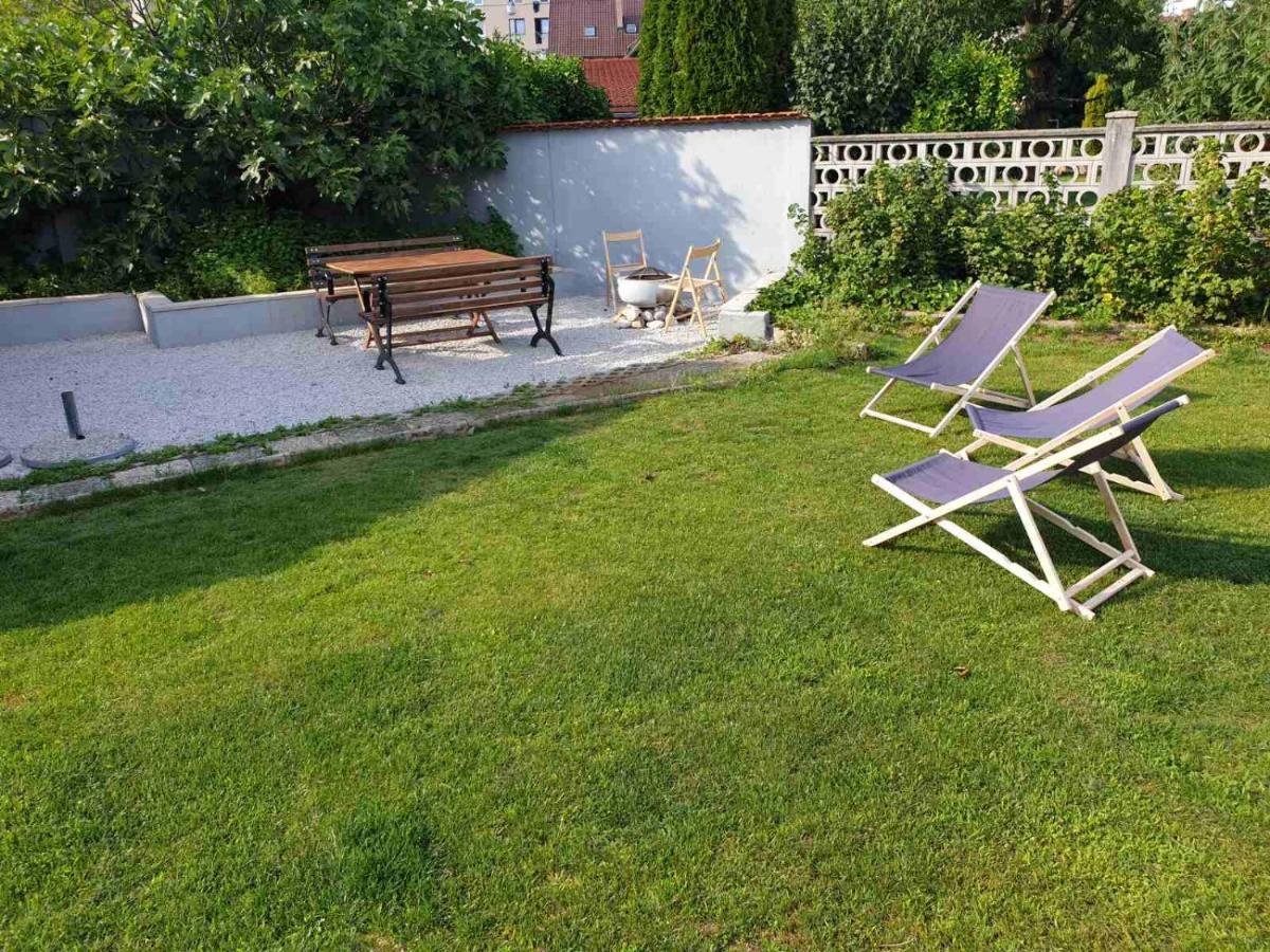 Huge Bbq Garden 2, Spacious Flat, Ac, Free Parking 2 Apartamento