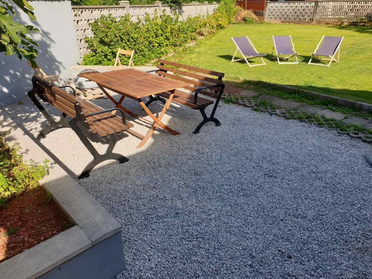 Huge Bbq Garden 2, Spacious Flat, Ac, Free Parking 2 Apartamento *